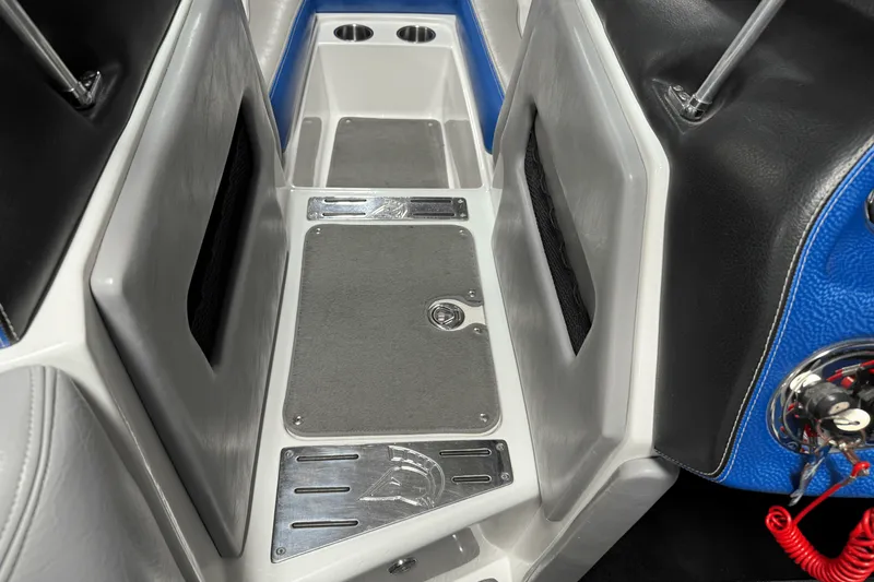 Slide: The Image of Centurion SV 233 2012 - 48