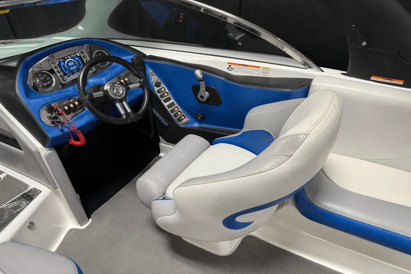 Slide: The Image of Centurion SV 233 2012 - 51