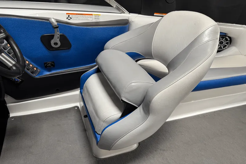 Slide: The Image of Centurion SV 233 2012 - 53