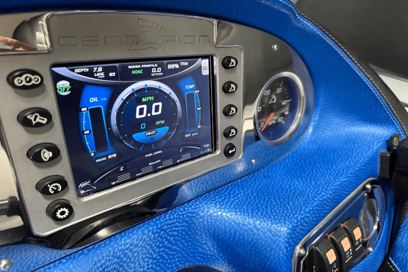 Slide: The Image of Centurion SV 233 2012 - 63