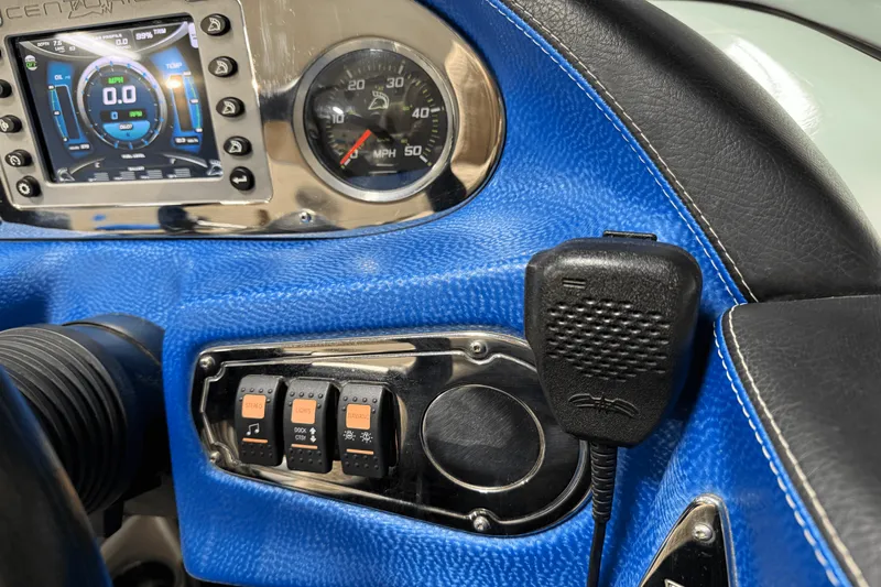 Slide: The Image of Centurion SV 233 2012 - 64