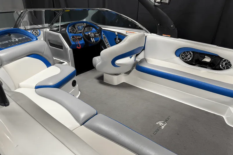 Slide: The Image of Centurion SV 233 2012 - 7