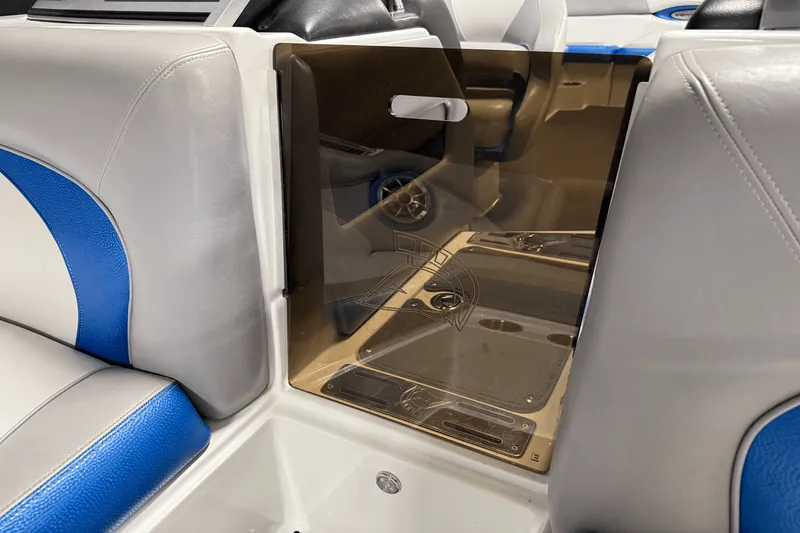 Slide: The Image of Centurion SV 233 2012 - 79