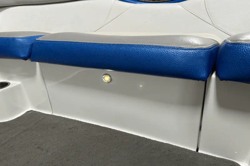 Slide: The Image of Centurion SV 233 2012 - 86