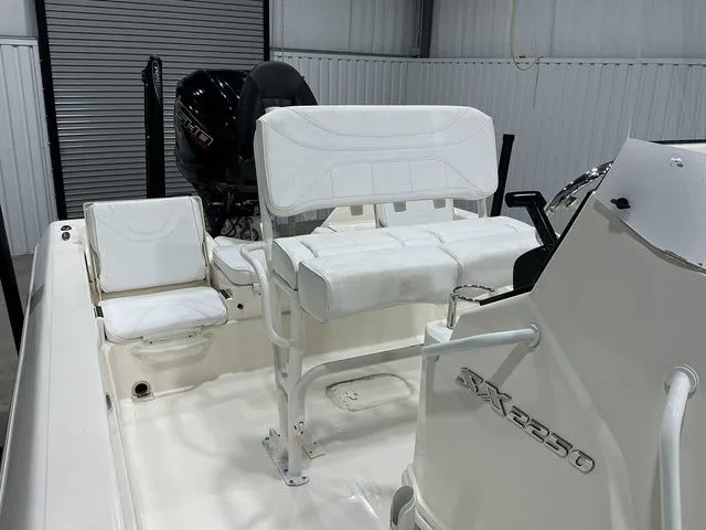 Slide: The Image of Skeeter SX2250 2023 - 10