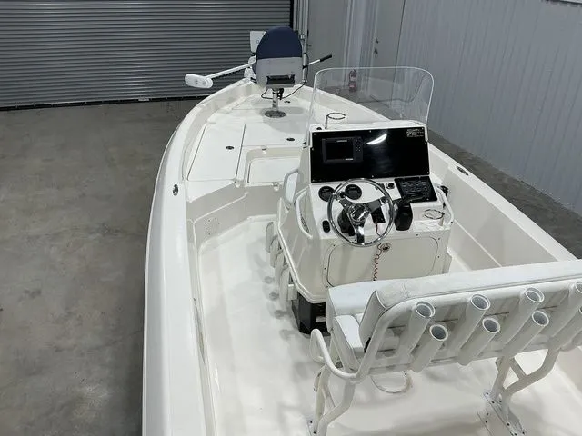 Slide: The Image of Skeeter SX2250 2023 - 11
