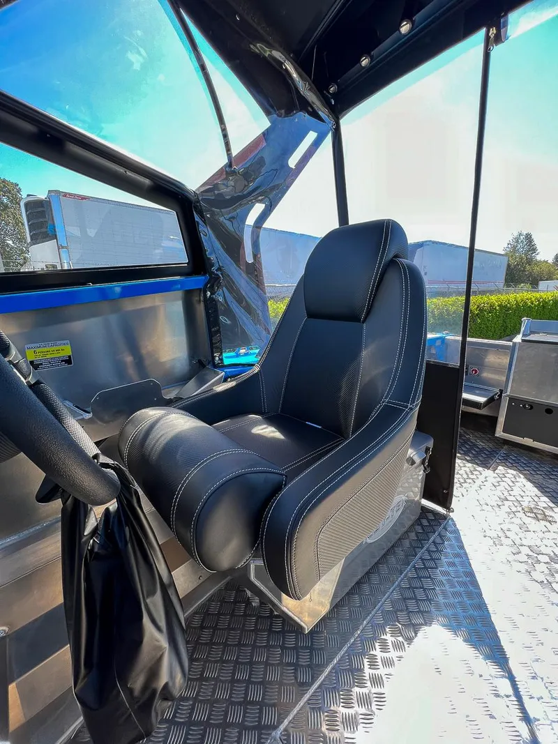 Slide: The Image of Stabi-Craft 1850 Fisher 2026 - 10