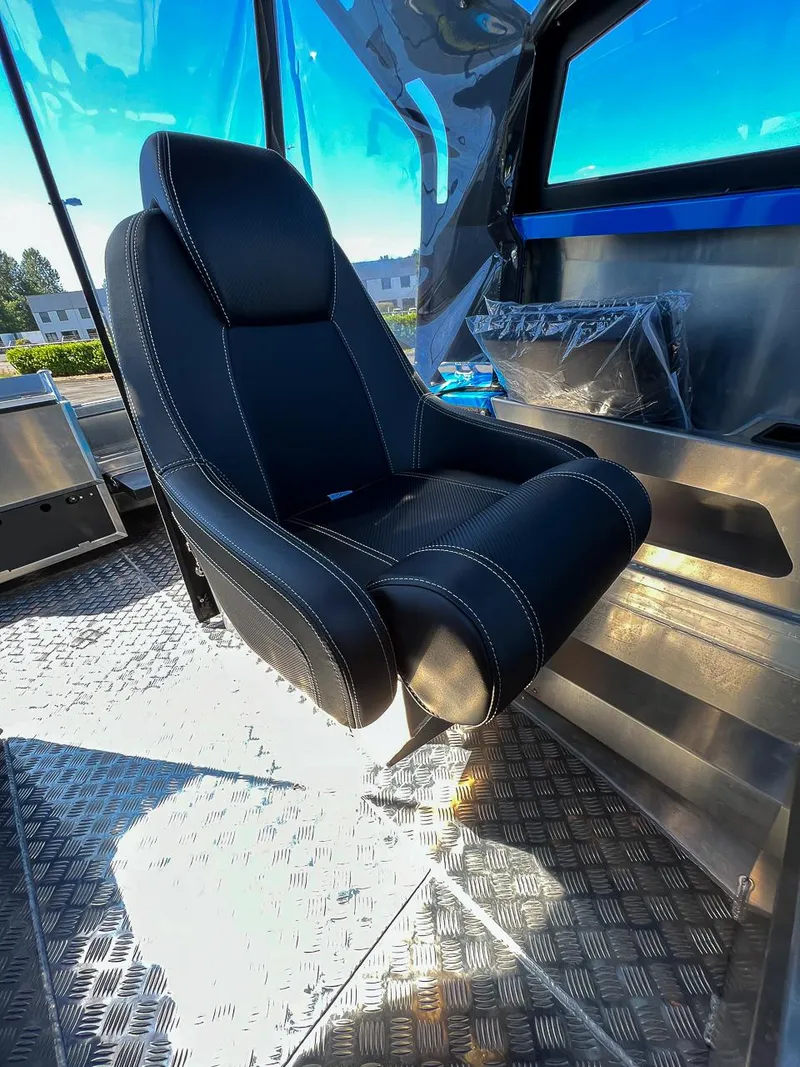 Slide: The Image of Stabi-Craft 1850 Fisher 2026 - 11