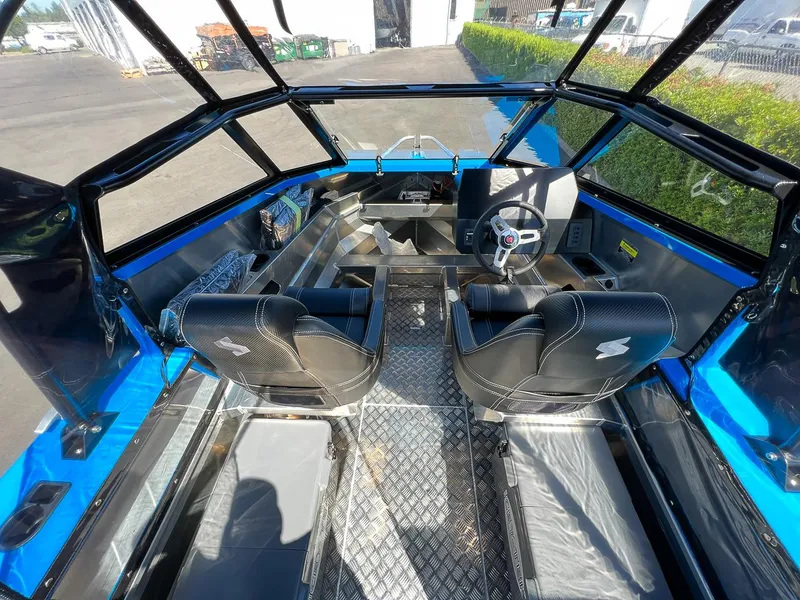 Slide: The Image of Stabi-Craft 1850 Fisher 2026 - 8