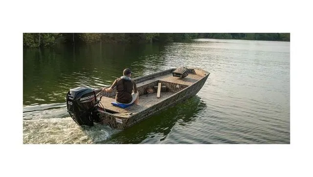 Slide: The Image of Lowe Roughneck 1860 2023 - 6