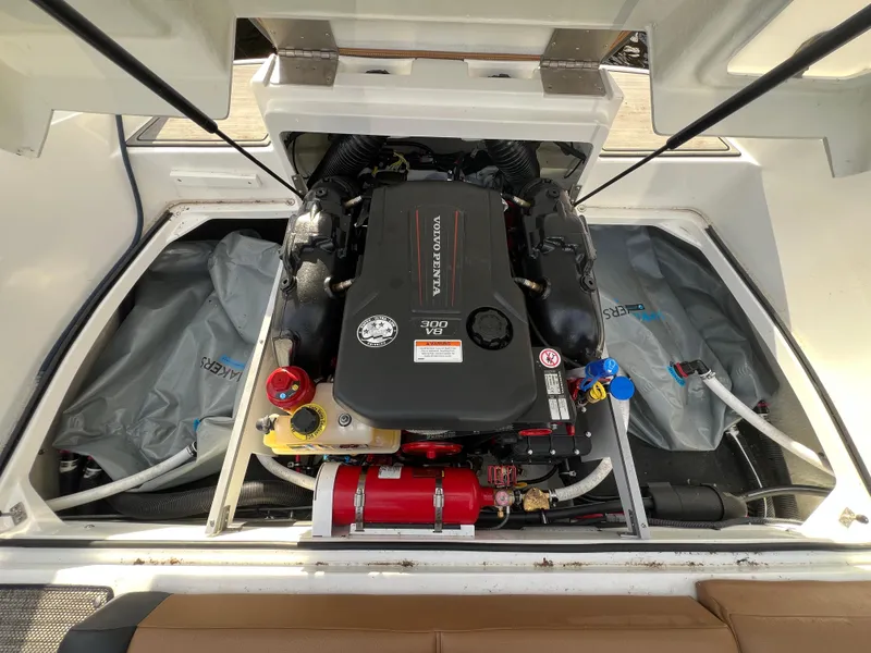 Slide: The Image of 2023 Cobalt CS23 Surf engine compartment with Volvo Penta V8 engine. - 21