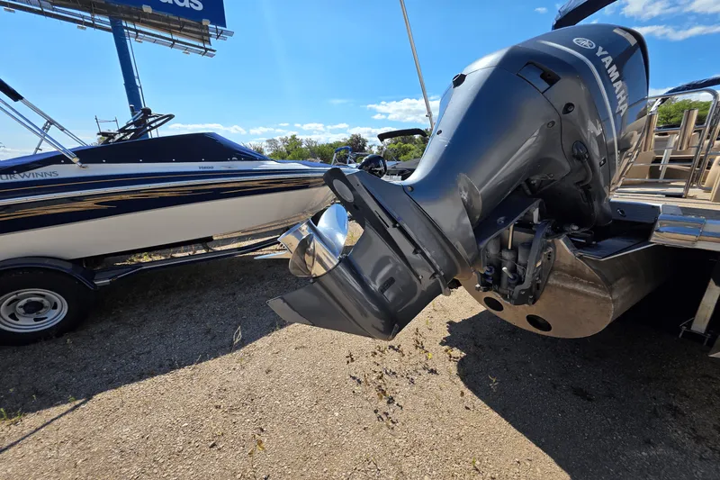 Slide: The Image of Bennington 2575 RCWY 2013 - 2