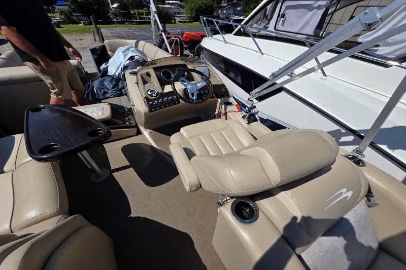 Slide: The Image of Bennington 2575 RCWY 2013 - 7