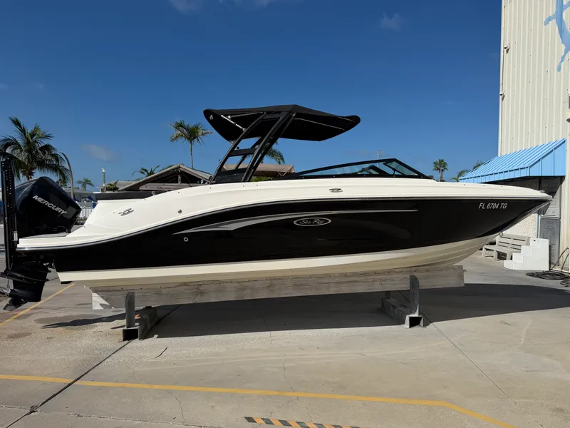 Slide: The Image of Sea Ray 23 SPX-OB 2022 - 6