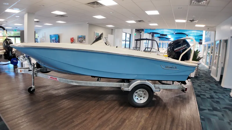 Slide: The Image of Boston Whaler 160 Super Sport 2027 - 6