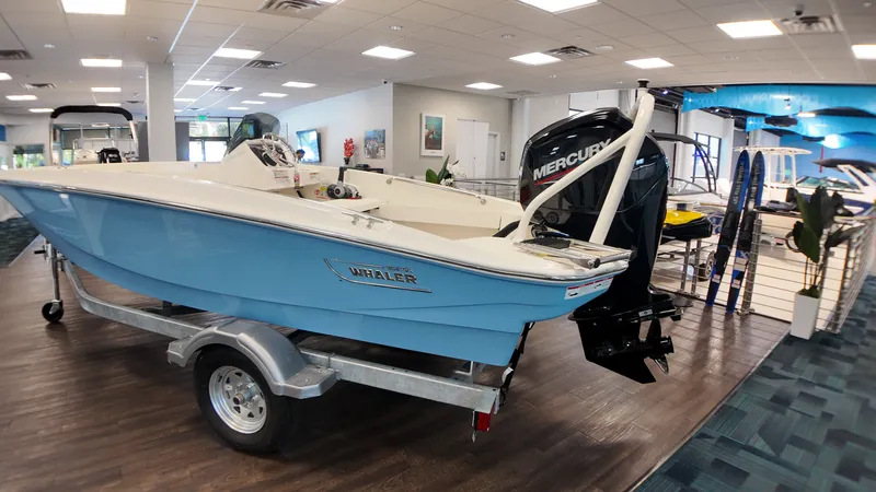 Slide: The Image of Boston Whaler 160 Super Sport 2027 - 7