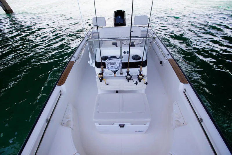Slide: The Image of Boston Whaler 170 Montauk 2027 - 6