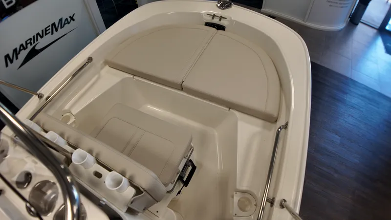 Slide: The Image of Boston Whaler 150 Montauk 2027 - 15