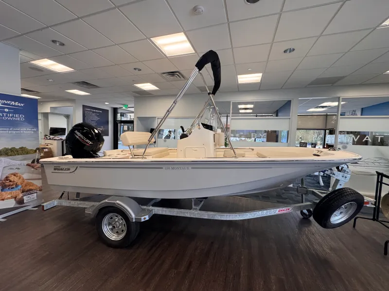 The Image of Boston Whaler 150 Montauk 2027 - 0