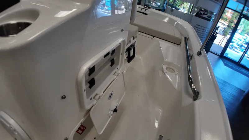 Slide: The Image of Boston Whaler 150 Montauk 2027 - 14