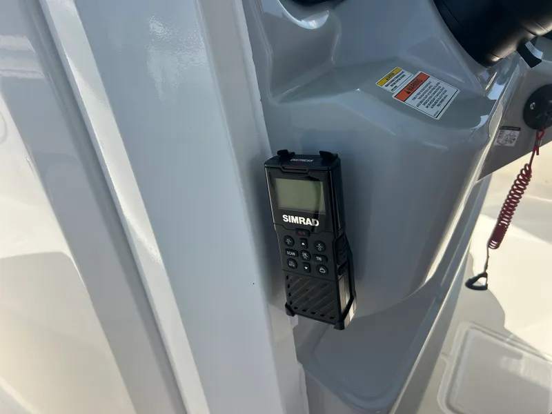 Slide: The Image of Boston Whaler 330 Outrage 2026 - 42