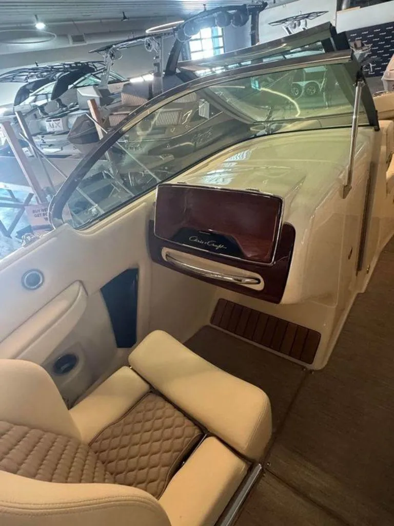 Slide: The Image of Chris-Craft Launch 25 GT 2023 - 4