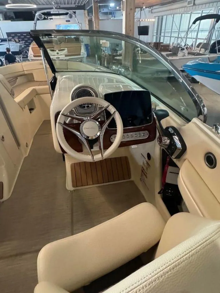 Slide: The Image of Chris-Craft Launch 25 GT 2023 - 6