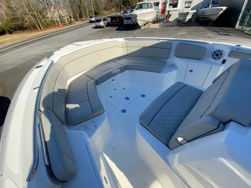 Slide: The Image of Pursuit S 328 Sport 2024 - 55