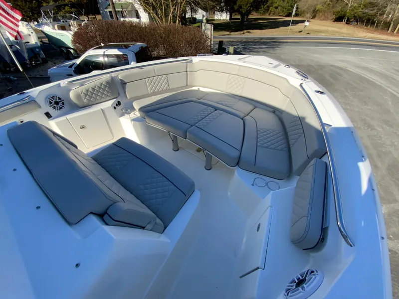 Slide: The Image of Pursuit S 328 Sport 2024 - 61