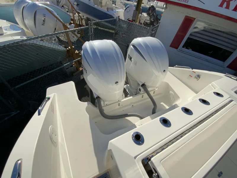 Slide: The Image of Pursuit S 328 Sport 2024 - 68