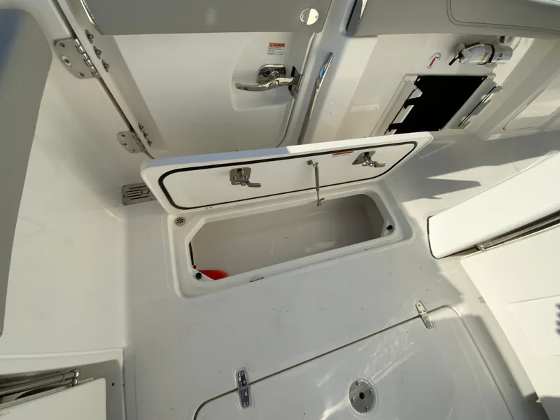 Slide: The Image of Pursuit S 328 Sport 2024 - 69