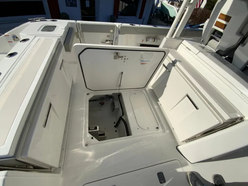 Slide: The Image of Pursuit S 328 Sport 2024 - 70