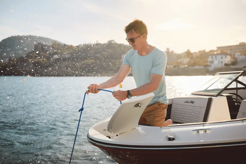 Slide: The Image of Sea Ray SPX 210 Outboard 2026 - 23