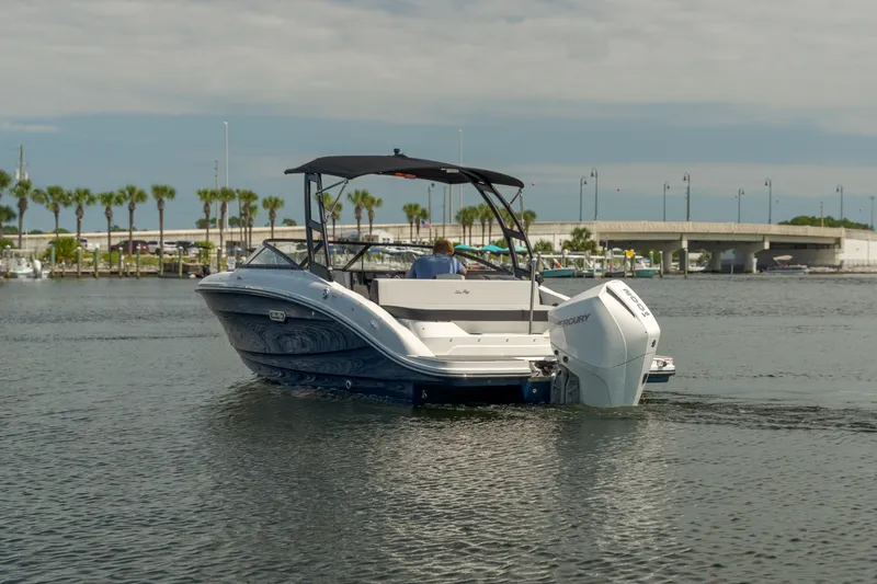 Slide: The Image of Sea Ray SPX 210 Outboard 2027 - 7