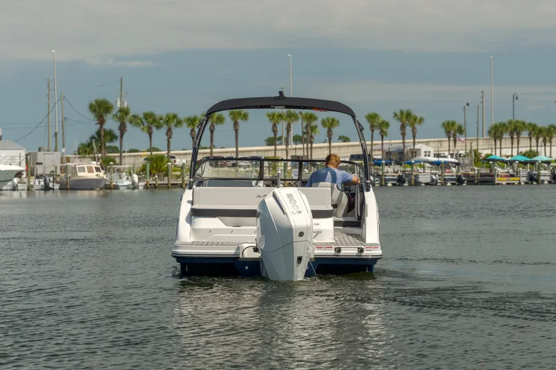 Slide: The Image of Sea Ray SPX 210 Outboard 2027 - 6