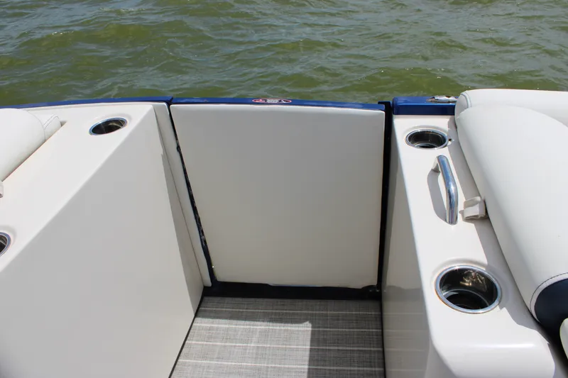 Slide: The Image of Harris Crowne SL 250 2022 - 26