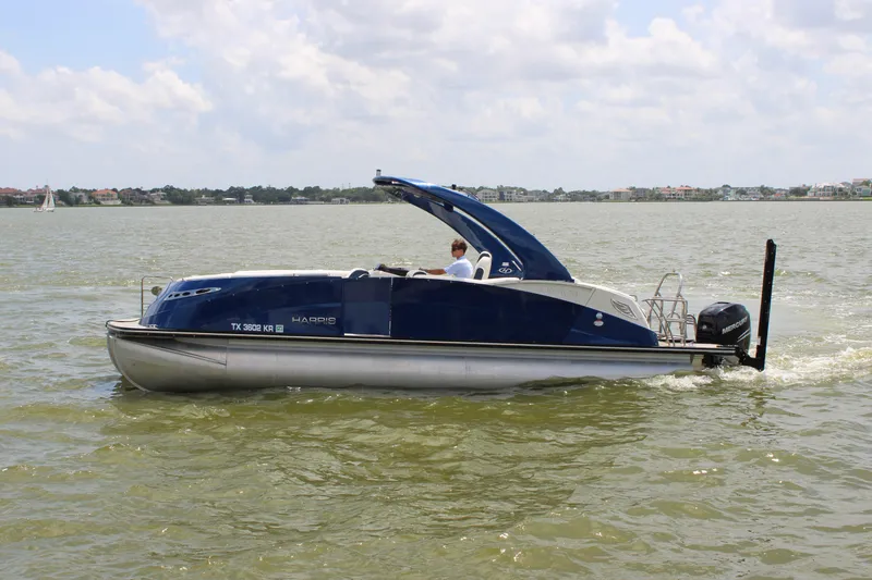 Slide: The Image of Harris Crowne SL 250 2022 - 8