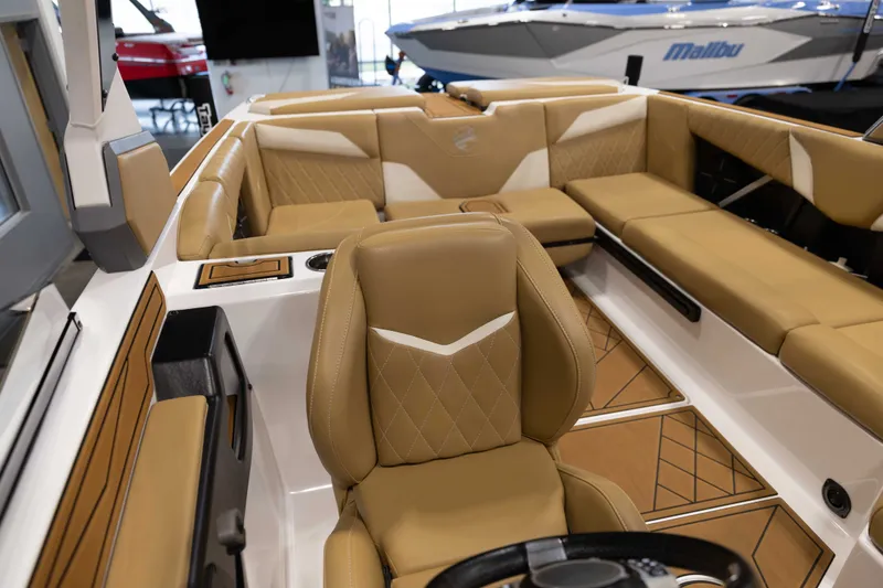 Slide: The Image of Tige Boats Z3 2021 - 23