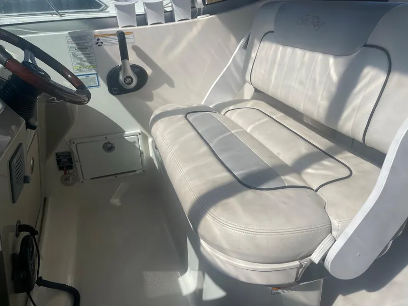 Slide: The Image of Interior of a 2011 Sea Ray Sundancer 280 boat. - 16