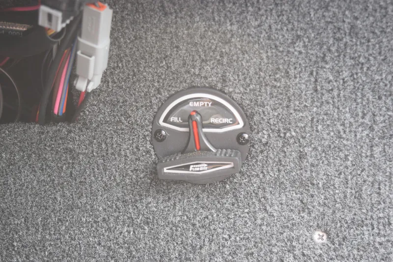 Slide: The Image of Control panel of a 2022 Polar Kraft Bass TX 195 Pro boat. - 12