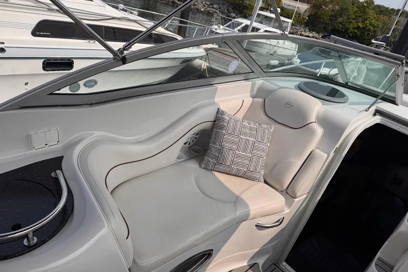 Slide: The Image of Crownline Boats 270 CR 2004 - 6