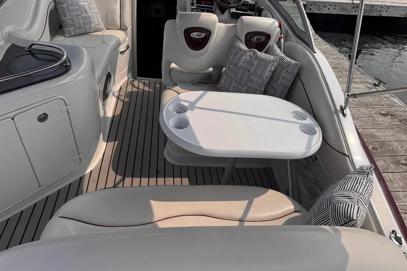 Slide: The Image of Crownline Boats 270 CR 2004 - 16