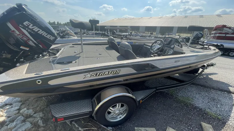 Slide: The Image of Stratos 189 VLO 2014 - 4