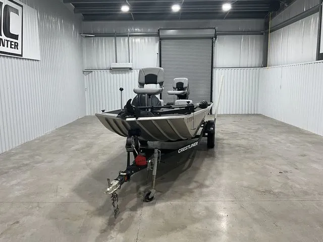 Slide: The Image of Crestliner 1700 Storm 2018 - 2