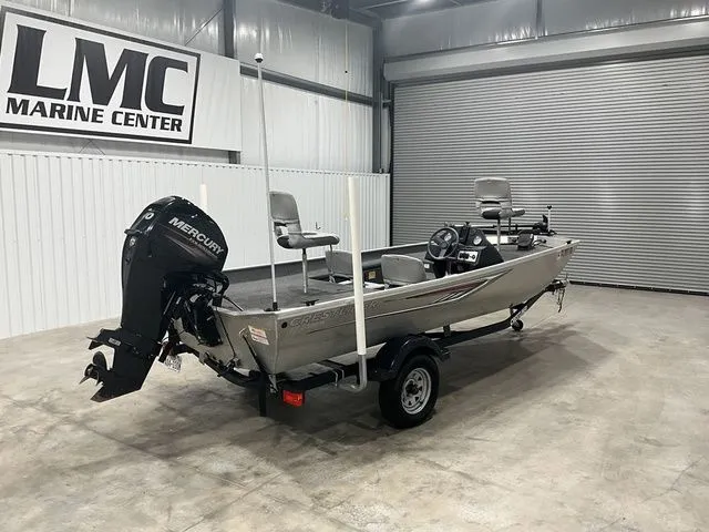 Slide: The Image of Crestliner 1700 Storm 2018 - 4