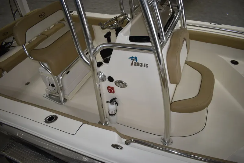 Slide: The Image of Key West Boats 203FS 2020 - 13