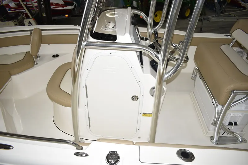 Slide: The Image of Key West Boats 203FS 2020 - 19