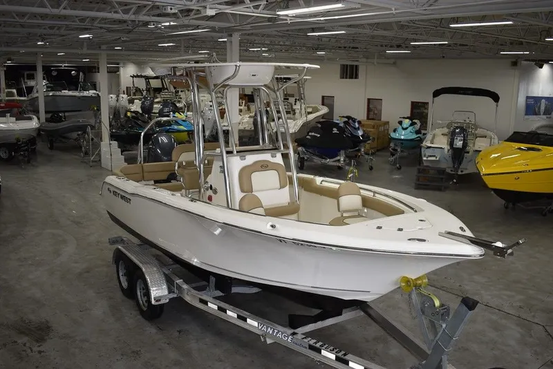 Slide: The Image of Key West Boats 203FS 2020 - 2