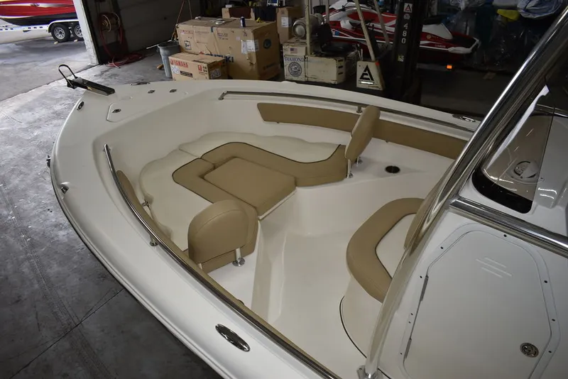 Slide: The Image of Key West Boats 203FS 2020 - 24