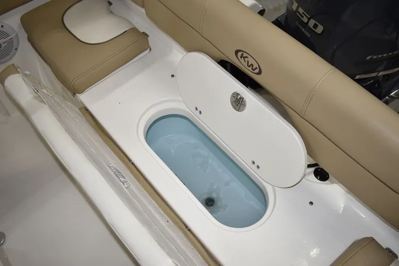 Slide: The Image of Key West Boats 203FS 2020 - 29